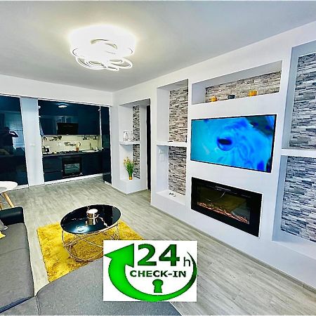 Timisoara Central Apartment New Parking !! Buitenkant foto