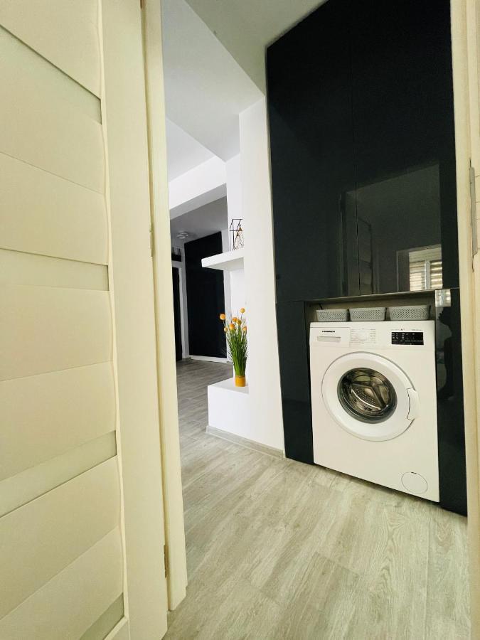 Timisoara Central Apartment New Parking !! Buitenkant foto