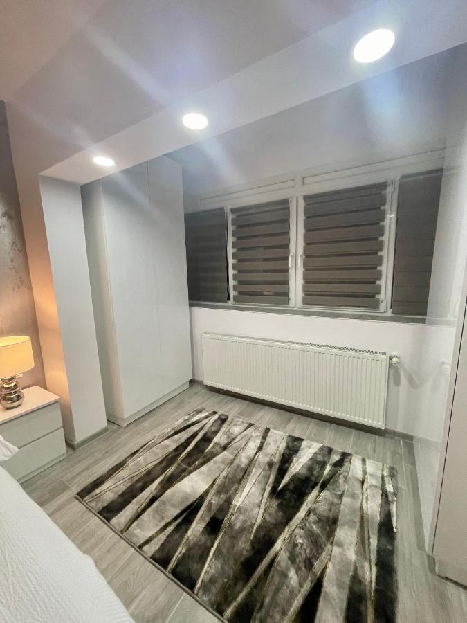 Timisoara Central Apartment New Parking !! Buitenkant foto