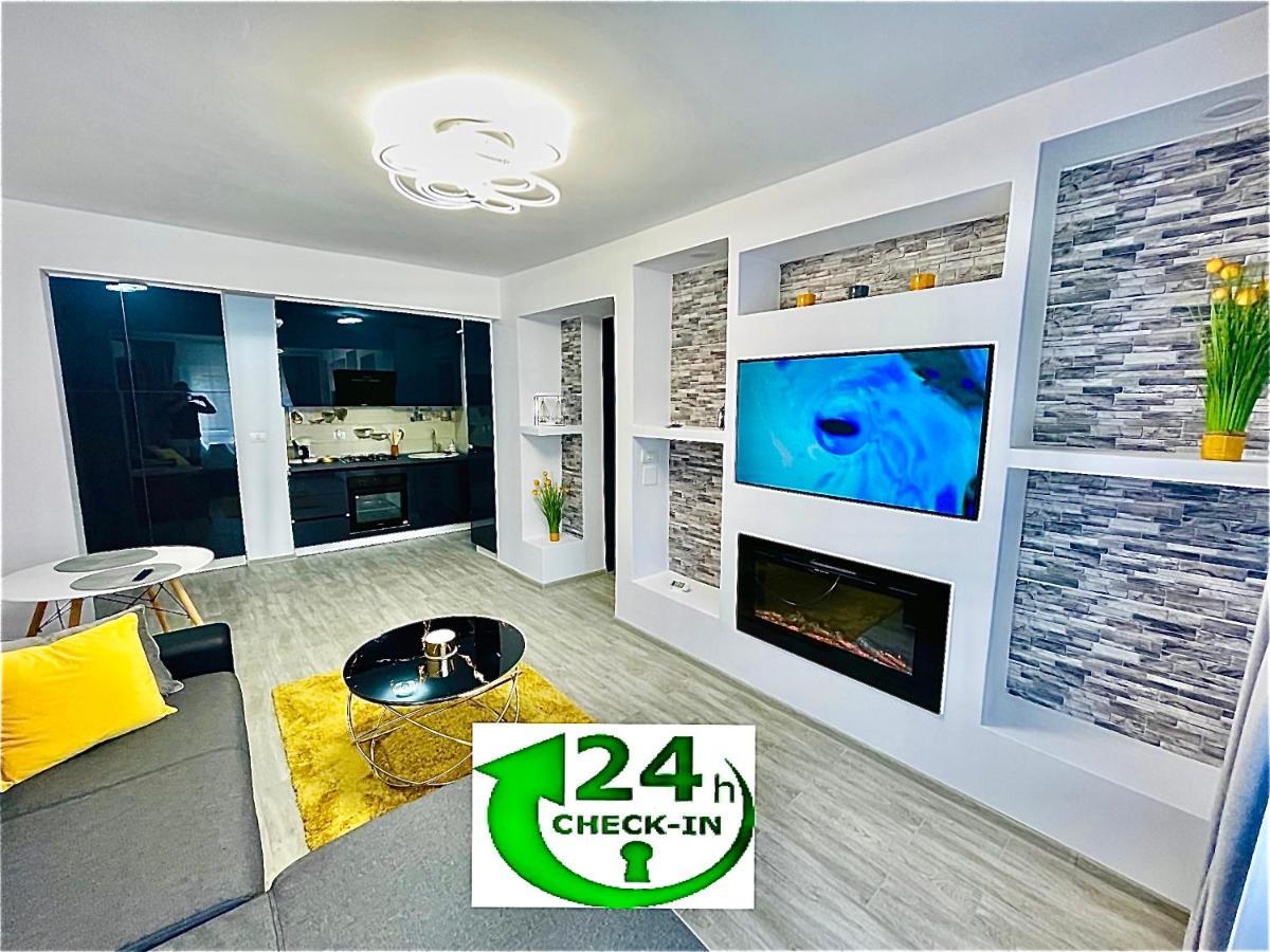 Timisoara Central Apartment New Parking !! Buitenkant foto